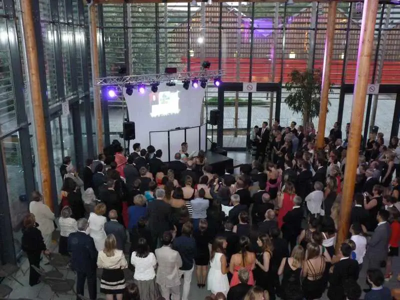 dj et installation pour gala, remise de diplome, sémainaire, entreprise