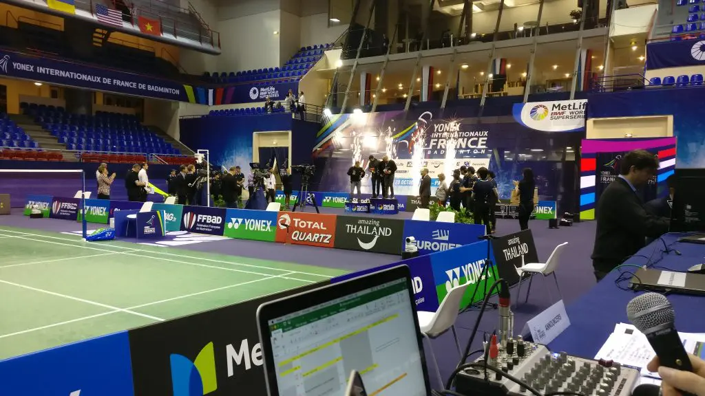effets spéciaux yonex 2017, machine à fumée, sparkular 91