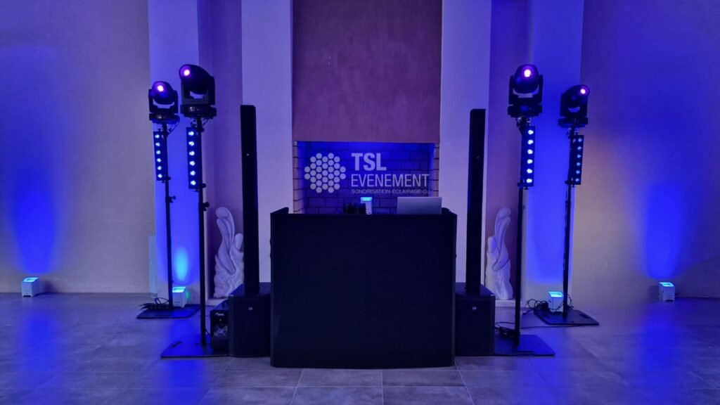 Dj pour soirée d'entreprise à paris et île de France. Tsl Evenement anime vos cocktail dinatoire, soirée de lancement, soirée d'entreprise, anniversaire d'entreprise. Sonorisation, Eclairage, prestation dj haut de gamme, borne photo, photobooth, bar à vinyle, karaoké, animation entreprise